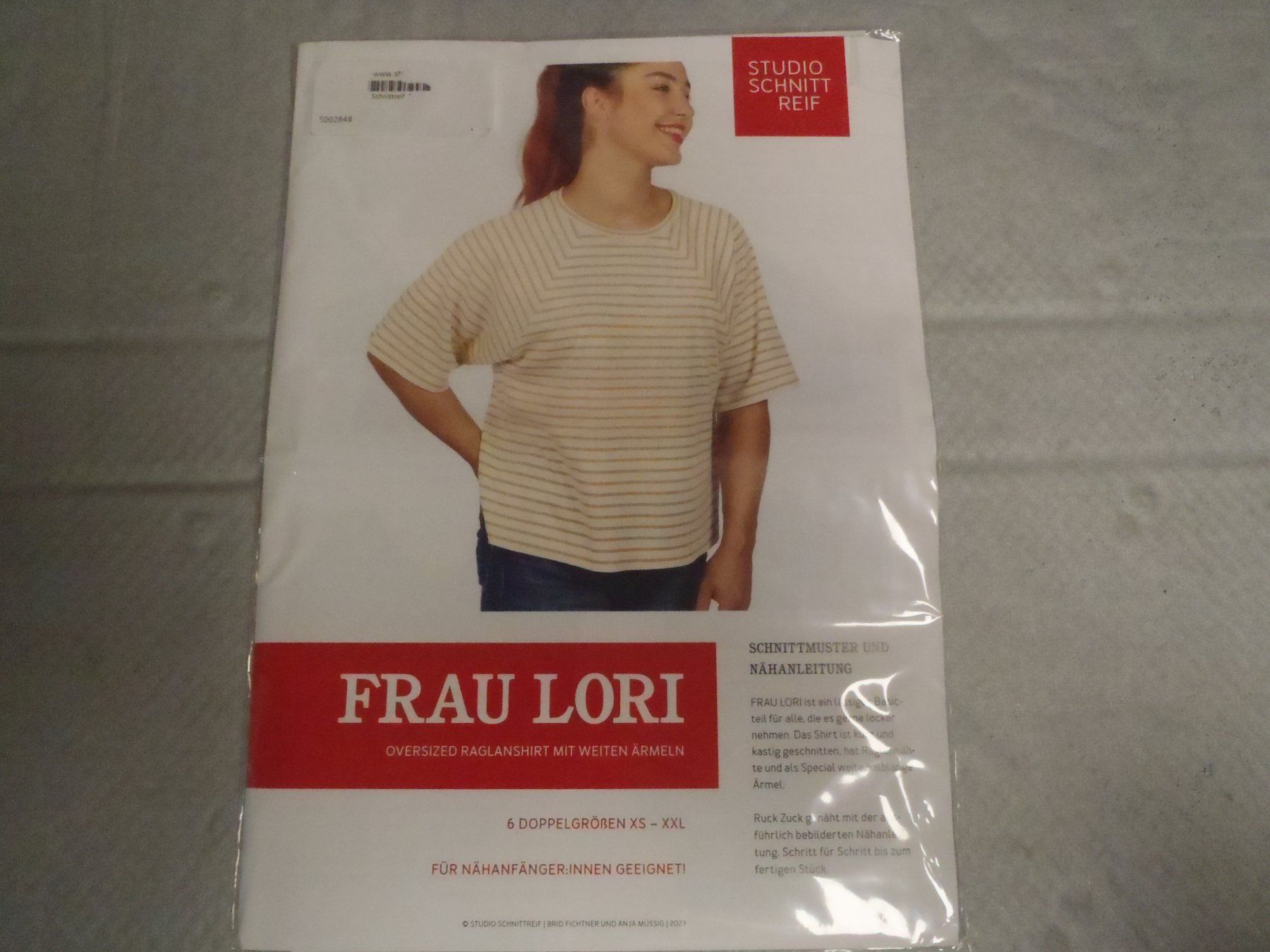 Cartamodelli: Frau Lori Schnittmuster – Nuovo e nell'imballaggio originale da Moosseedorf venduto da Foxred