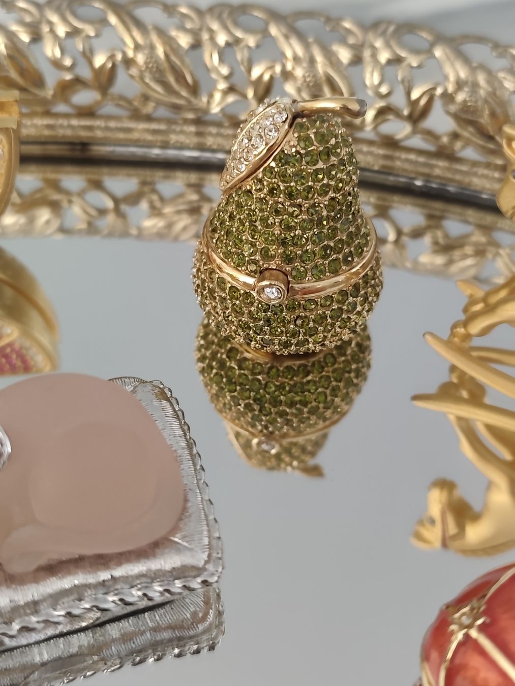 Estée Lauder Parfum & Eau de Toilette: Parfume Estée Lauder Solid parfume set leer – Gebraucht aus Männedorf von Ursik_OnlineShop 2