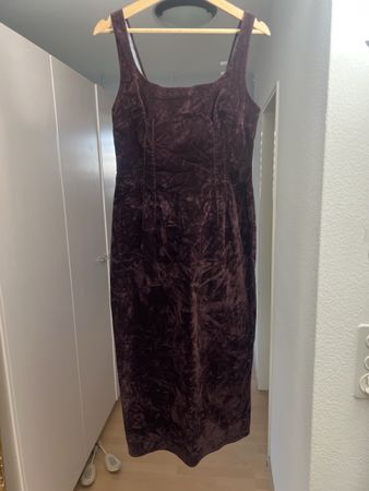 Elegantes Samt Kleid, Weinrot, Grösse M, Herbst/Winter Look