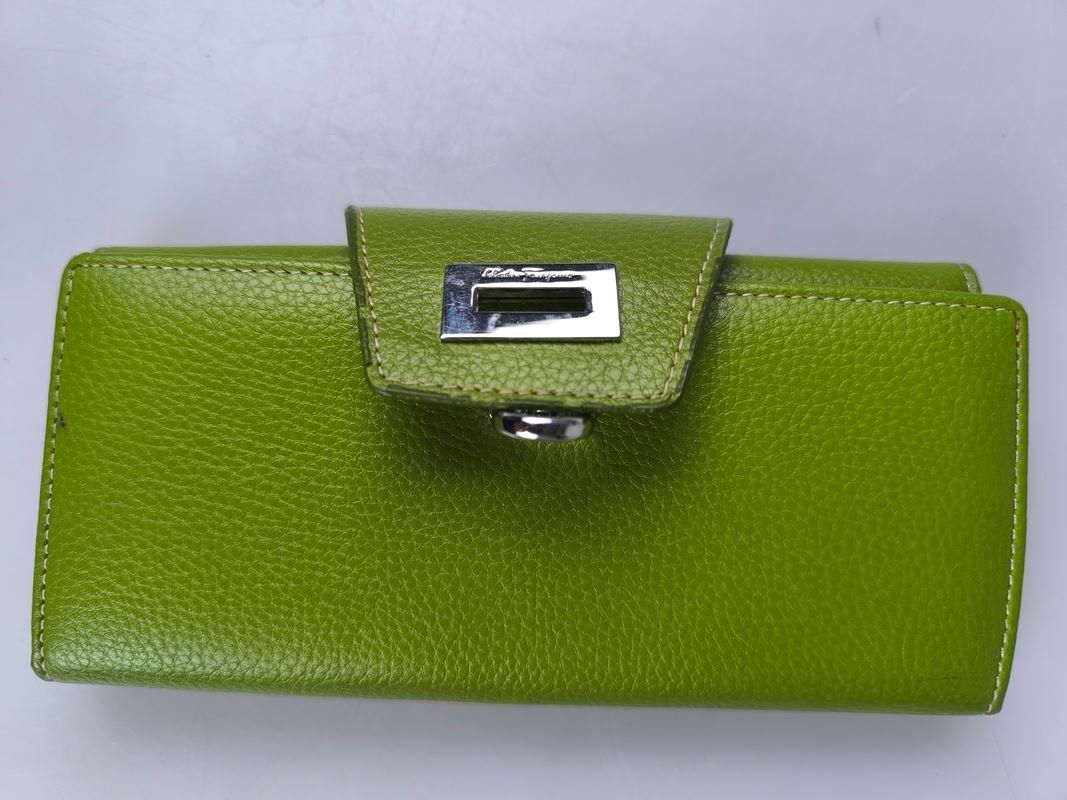 Salvatore Ferragamo Portemonnaie: Portemonnaie – Gebraucht aus Rüti ZH von Restwert_Rueti_ZH 5