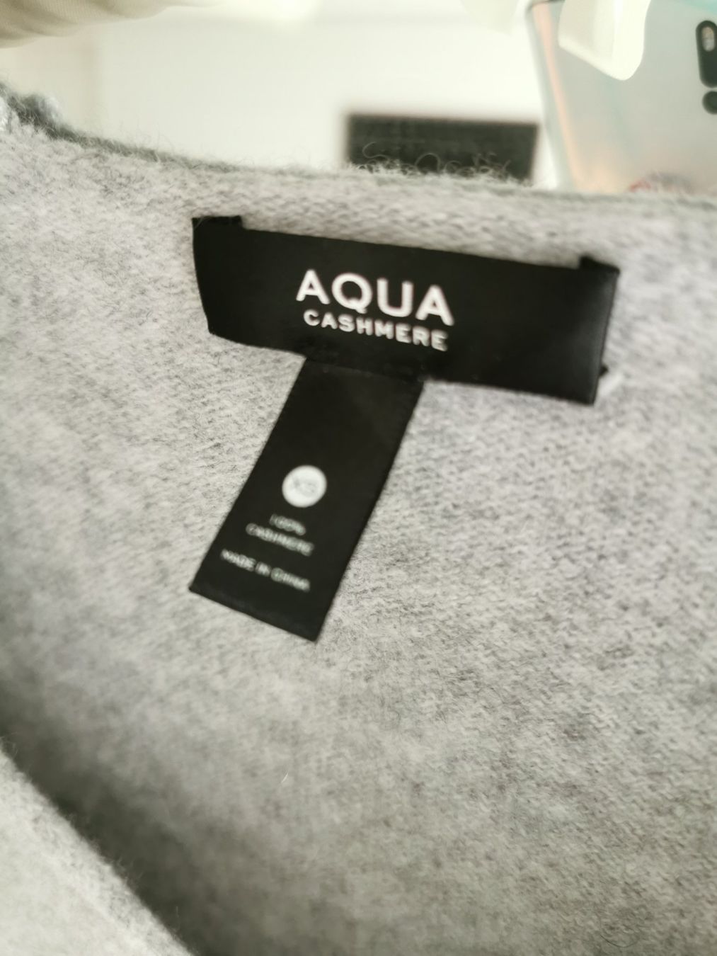 Pullover & Sweatshirts: Orig. Aqua Cashmere Pullover (S) – Gebraucht aus Schaan von Tiffany019 2