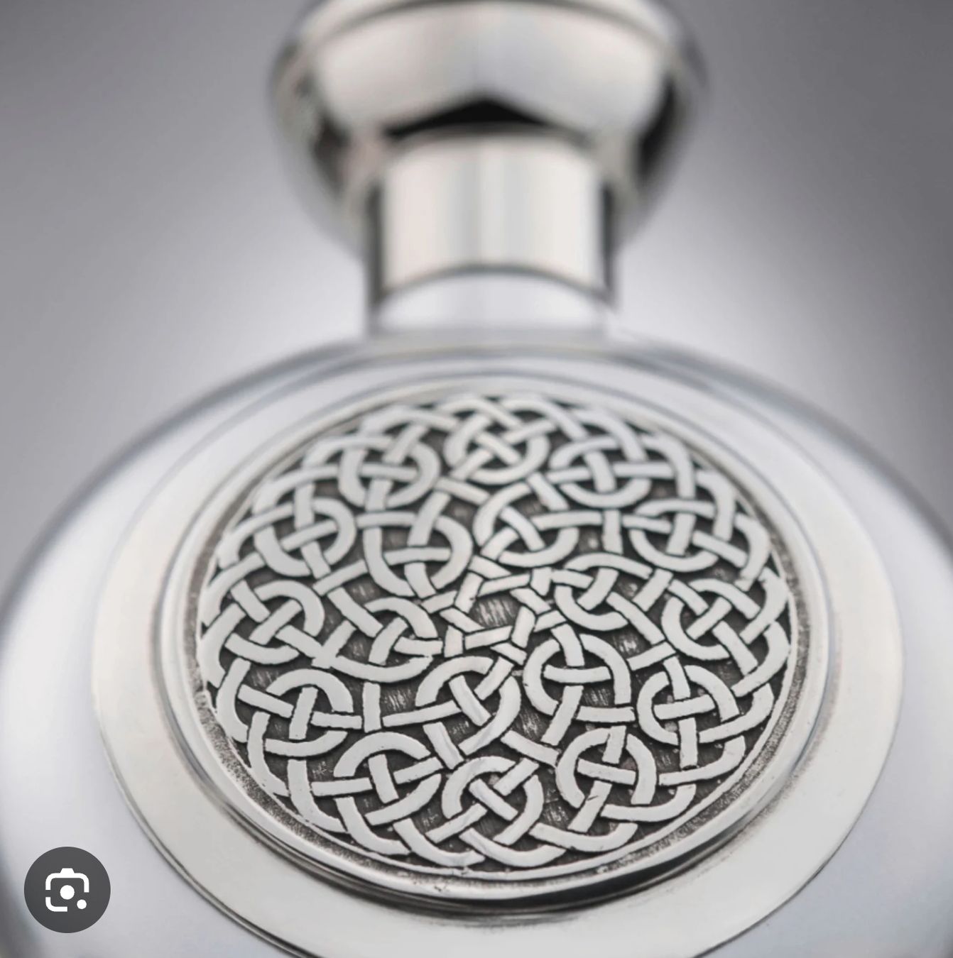 Profumi & Eau de Toilette: Boadicea the Victorious Heroine 100ml - Neu & Original! – Nuovo e nell'imballaggio originale da Meilen venduto da EMSEMSEMS 1