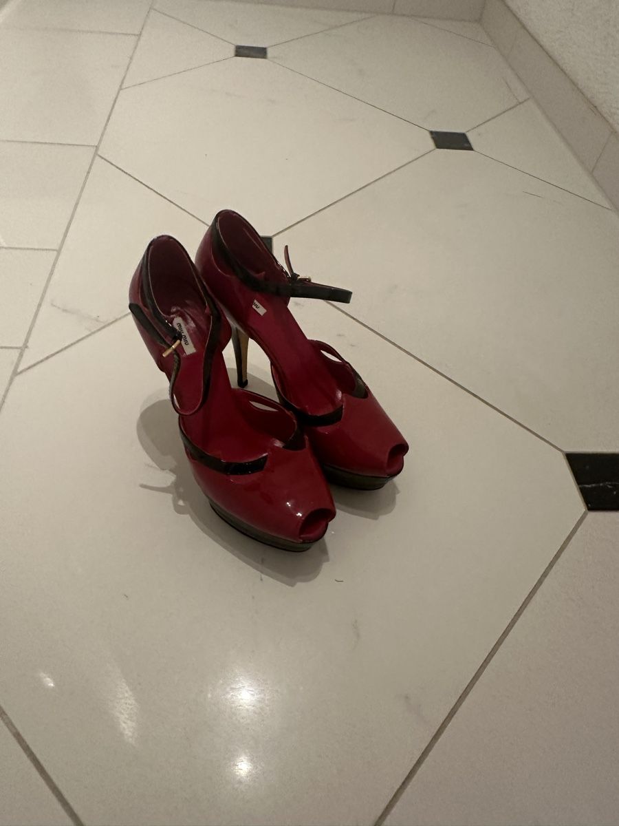 Miu Miu Scarpe da donna: MiuMiu Pumps 👠 – Nuovo (secondo la descrizione) da Hondrich venduto da meetyou 4