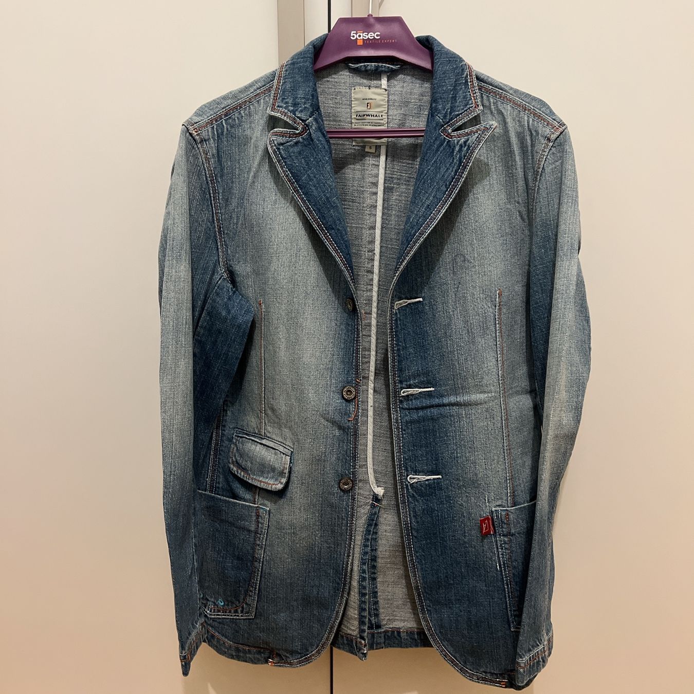 Giacche: FAIPWHALE chic Blazer Denim-Blazer Weekday - S suits – Usato da Basel venduto da Harper.G