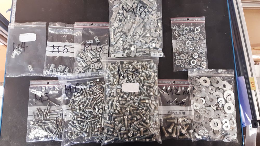 10 Stück M5 X 16mm Windschutzscheiben Schrauben Set - Inklusive Werkzeug Für Motorrad