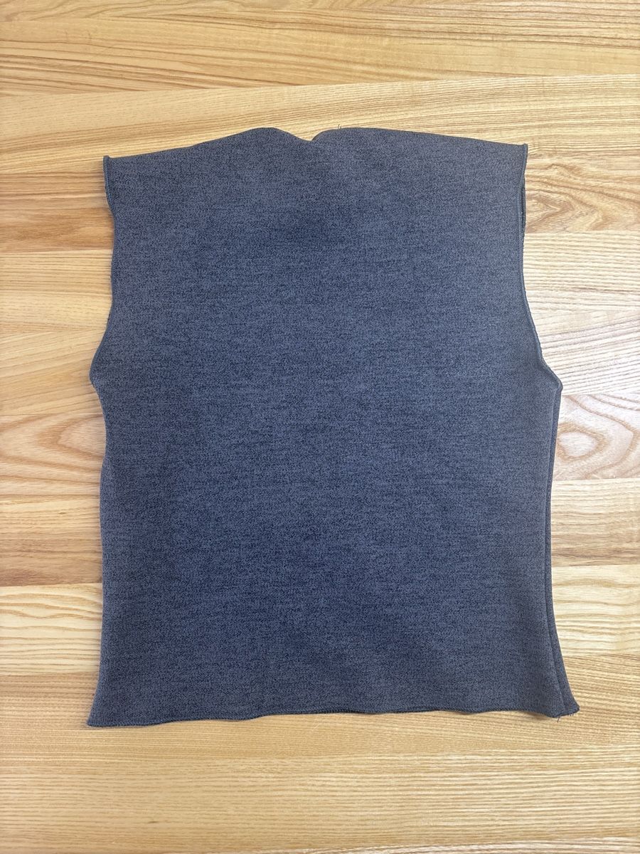 Zara Top: Zara Sleeveless Top - Grey, Size M – Usato da Erlenbach ZH venduto da Ma.Pi 1