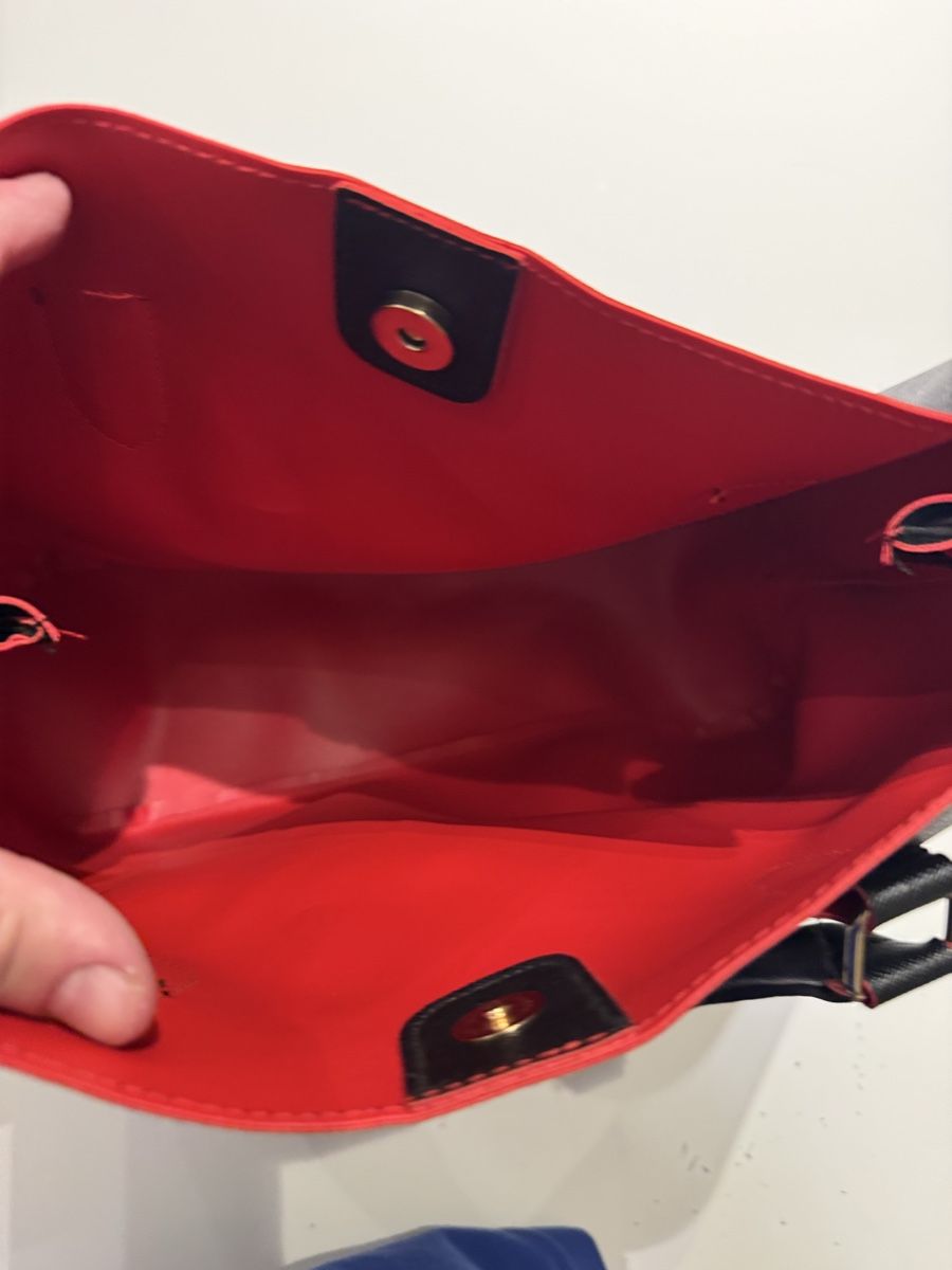 Borse da donna: Damenhandtasche in schwarz und rot – Usato da Suhr venduto da Oppel 2