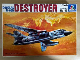 Modell 1:72 - B-66B Destroyer von Italeri