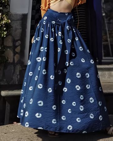 Gonna lunga blu tgM/L-glamour per l’estate 