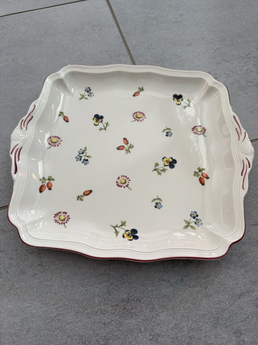 Villeroy & Boch Plateaux: Villeroy & Boch Petite Fleur Platte – D'occasion à Bassersdorf par Agipsi