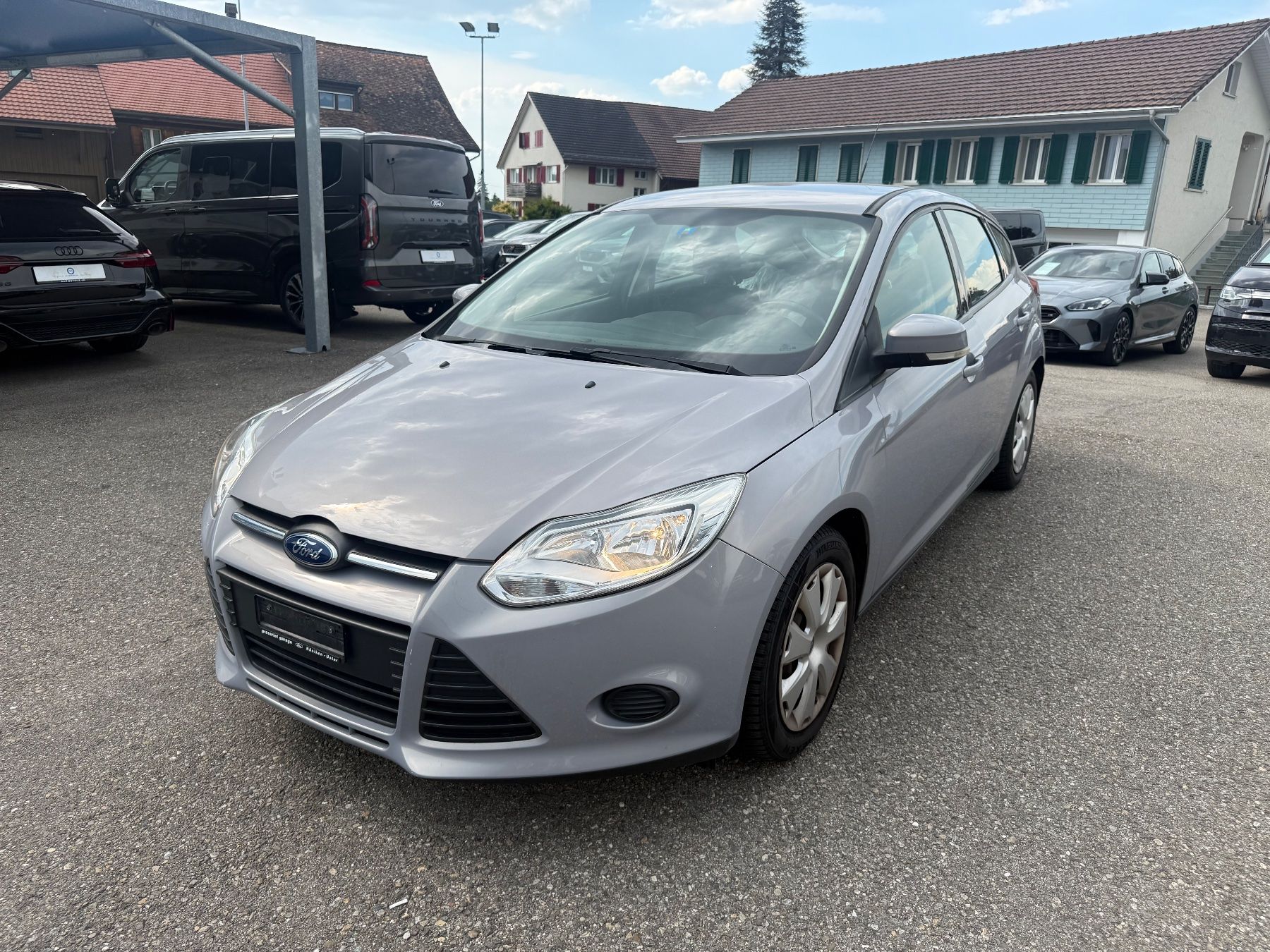 Ford Automobili: Ford Focus 1.6i - 125 PS | Manuell | unfallfrei – Usato da Sirnach venduto da autostelz