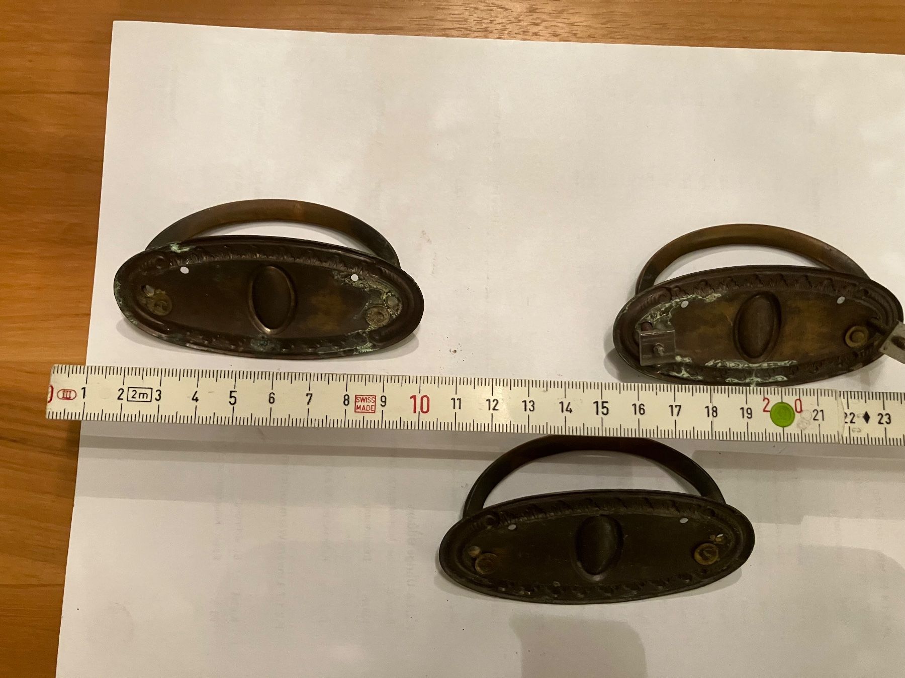 Ferramenta: 3 Antike Schubladengriffe Bronze patiniert Griffe Möbelgr... – Usato da Dintikon venduto da 51rh 4