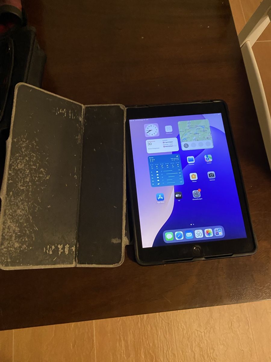 Apple Tablet PC: I - Pad 7. Generation – Gebraucht aus Aarau von Buzli 1