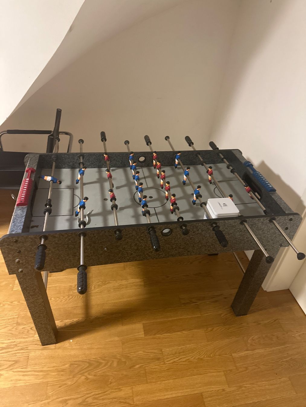 Spielzeuge: Kinderfußballtisch – Gebraucht aus Tägerwilen von leo_ng5b 1