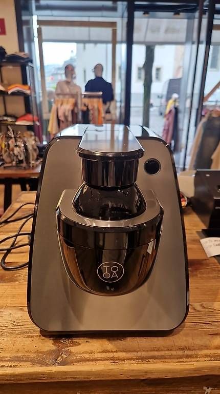 Elettrodomestici da cucina: TooA Eismaschine – Usato da Oberägeri venduto da Brand_for_you