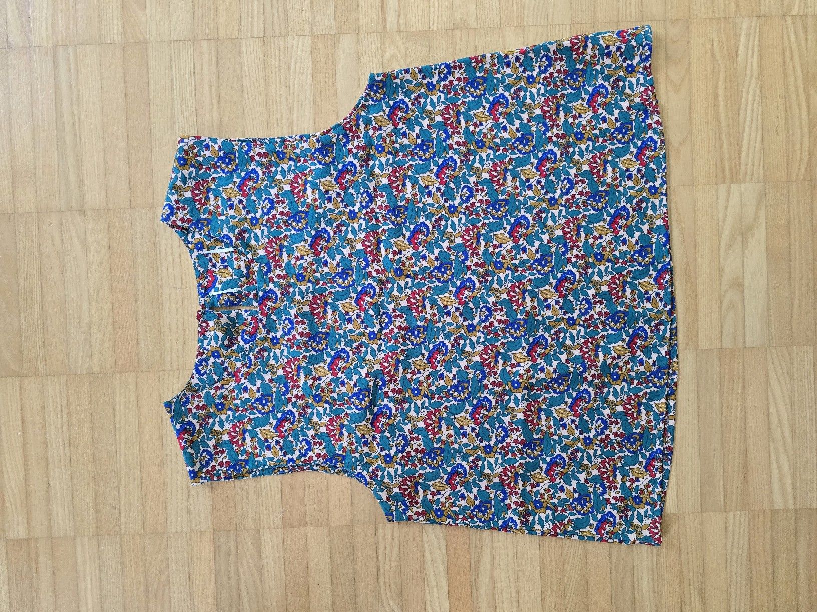 Camicette: Blusen mit Blumenmuster, Grösse XS – Nuovo (secondo la descrizione) da St. Gallen venduto da A.W.128