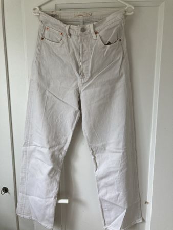 Levis ribcage 28