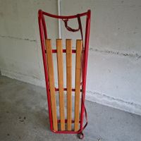 Schlitten rot Holz Metall Gestell gebraucht