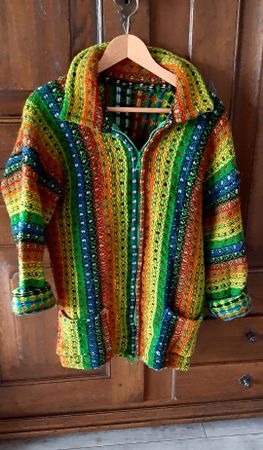 Tolle farbige unisex Wolljacke  -  M  -  aus Ecuador