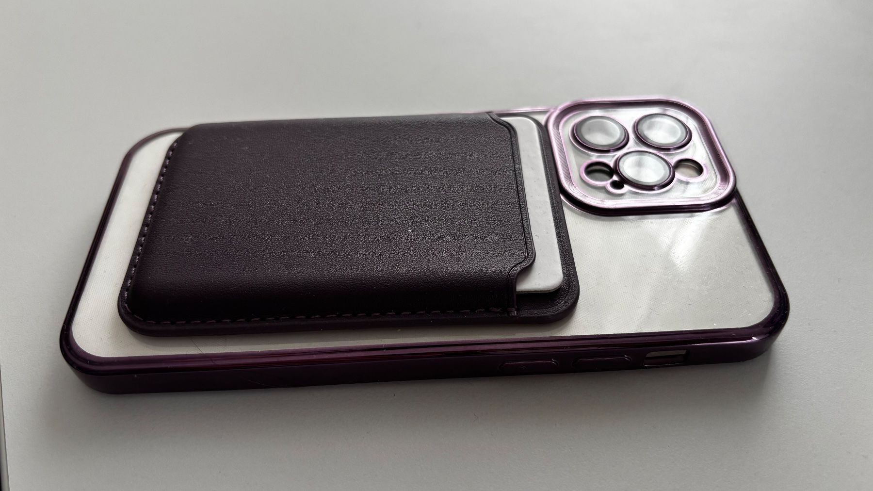 Apple Cover & Protezioni schermo: iPhone 12pro Handycover mit Kameraschutz – Nuovo e nell'imballaggio originale da Rotkreuz venduto da Dude71 1