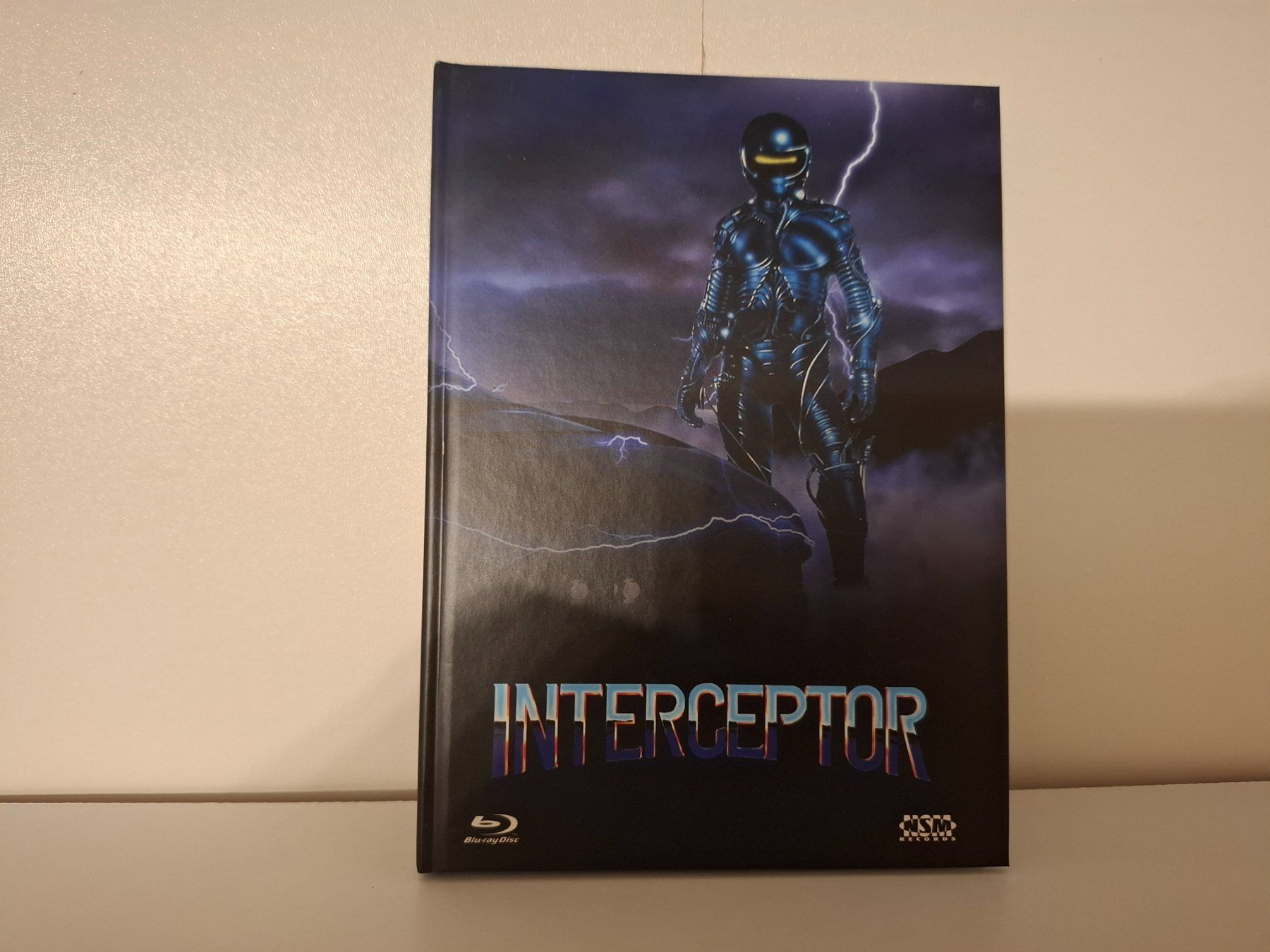 Tutti i DVDs: Interceptor (Lim. Mediabook) – Usato da Frauenfeld venduto da Frankenstein01