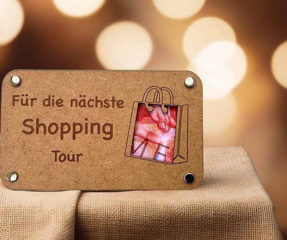 Cartoline: Holz Geschenkkarte - Shopping – Nuovo e nell'imballaggio originale da Hinterforst venduto da TimberArt