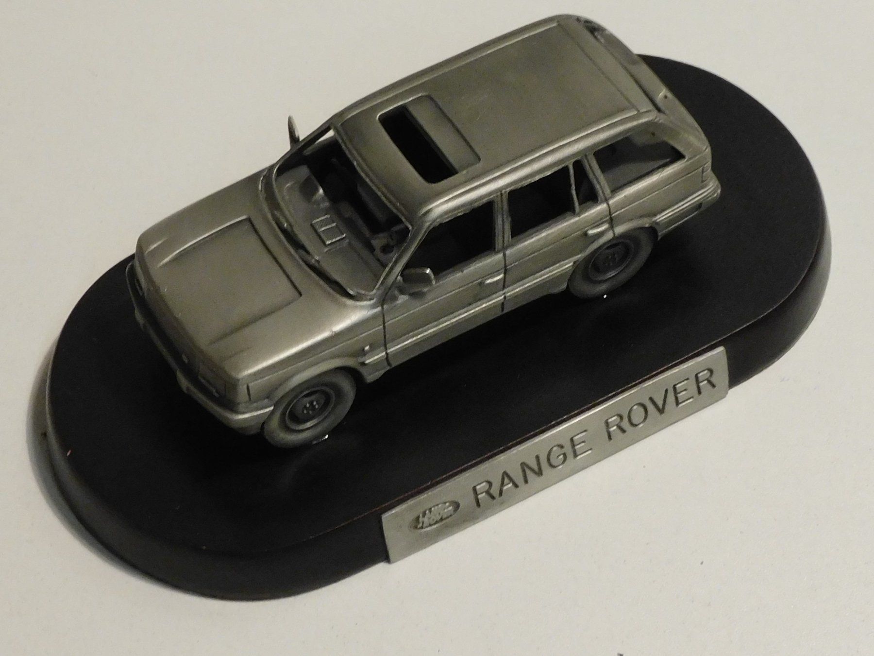 Land Rover Voitures modèles: Modell Auto Werbe - Sammlerauto Range Rover 2 x – D'occasion à Sursee par 76 4