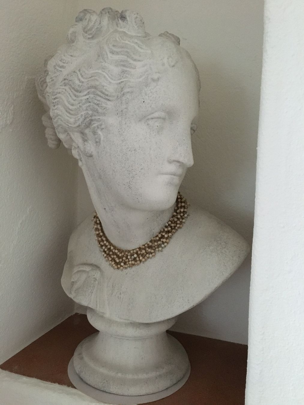 Skulpturen & Statuen: Frauenkopf – Gebraucht aus Gamprin-Bendern von Gab0611