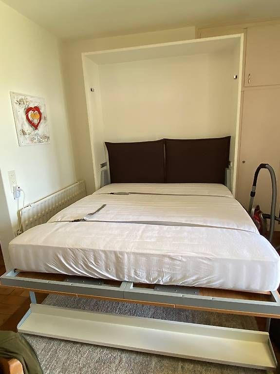 Divani: Wandklappbett mit Sofa  "2 Raumwunder" – Usato da Wangen venduto da Mj15 1