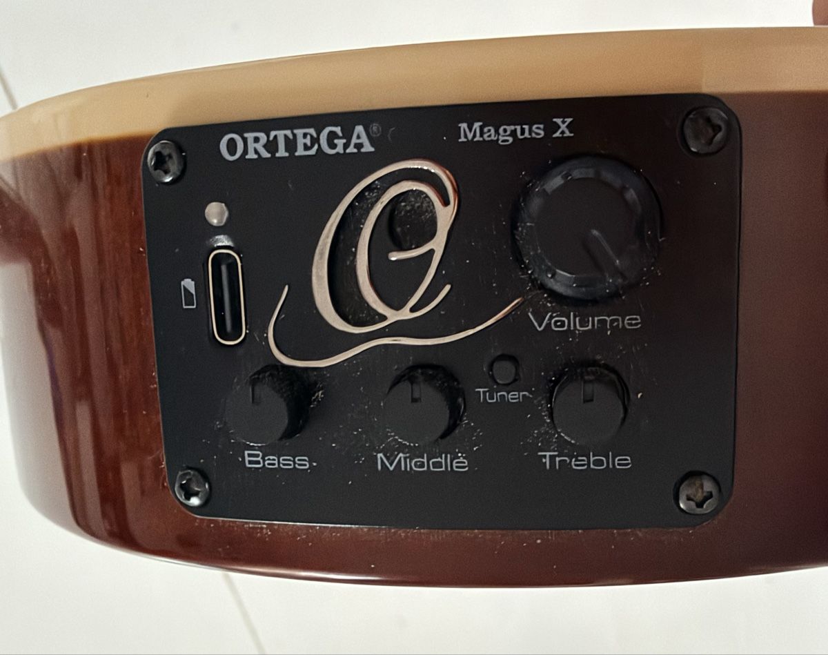 Strumenti musicali: Guitare ortega nylon électro-acoustique unique – Usato da Arzier-Le Muids venduto da ste_z68y 3