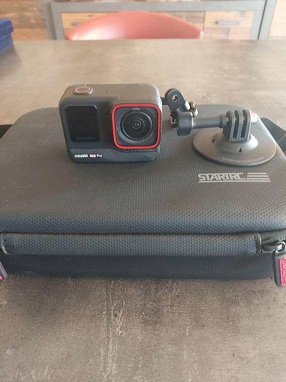 Insta360 Videocamere: Insta360 ace pro – Usato da Savièse venduto da mag_58f8 1