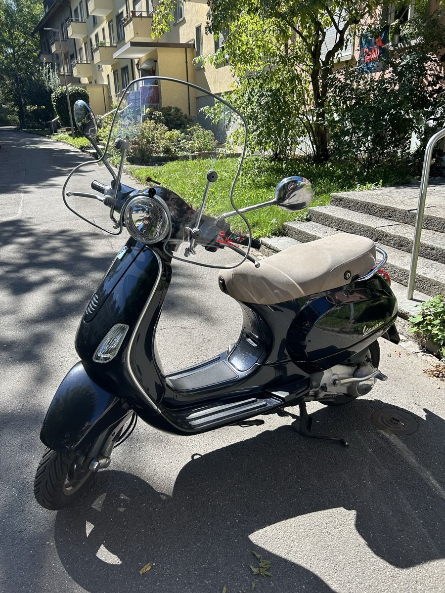 Piaggio Route: Vespa LX 125 – D'occasion à Bern par xen_s2sl