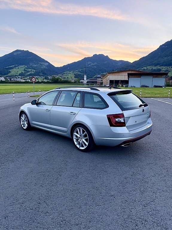 Autos: SKODA Octavia C RS 4x4 DSG – Gebraucht aus Alpnach Dorf von imf_qx9f 1