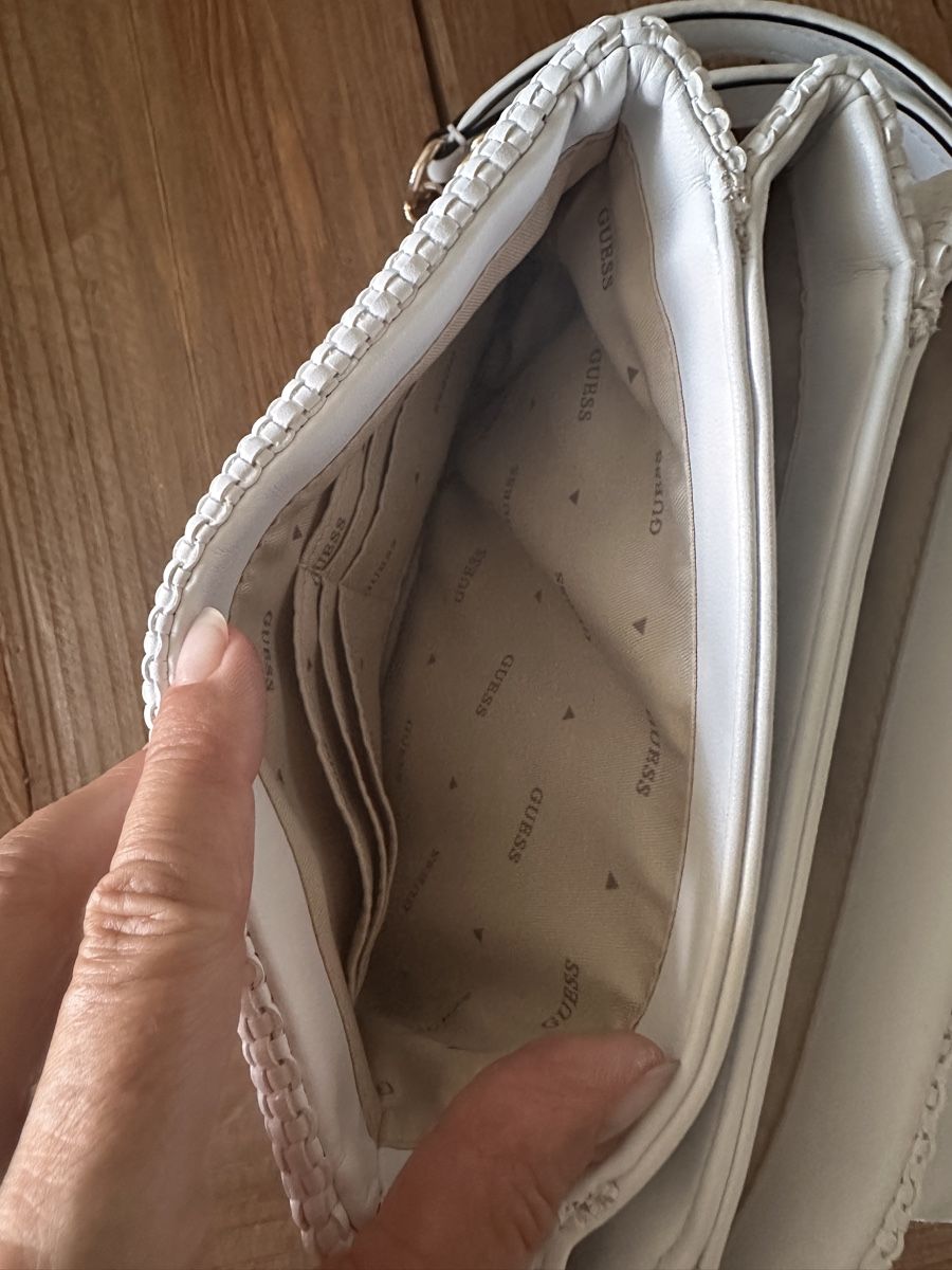 Guess Borse da donna: Guess Handtasche weiss, neu – Nuovo (secondo la descrizione) da Russikon venduto da twee555 5