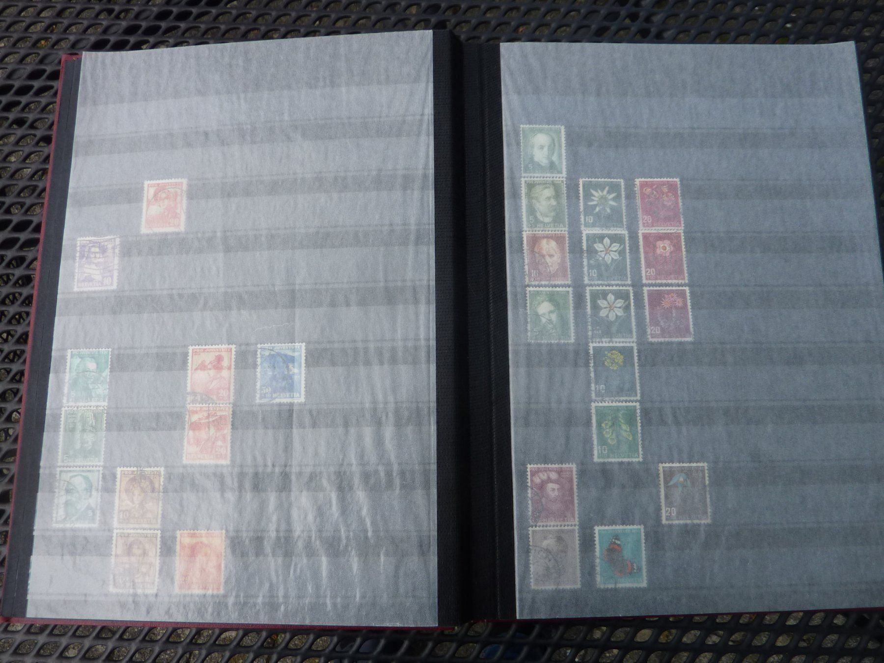Tutti i francobolli: Briefmarkenalbum, Pro Juventute – Usato da Gelfingen venduto da btrottmann 1