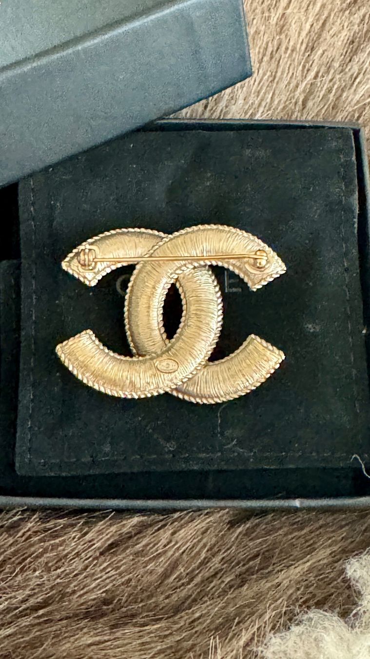 Chanel Spille & Fermagli: CHANEL BROOCH VINTAGE – Usato da Glattbrugg venduto da Mini-mall 2