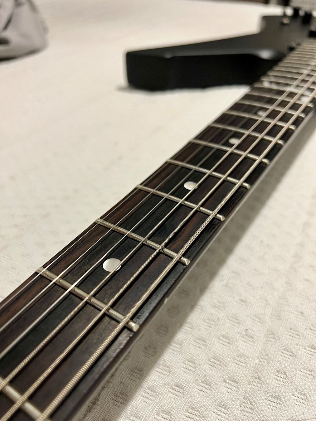 Esp Strumenti musicali: ESP LTD Snakebyte James Hetfield Black Satin inkl. ESP Case – Usato da Urdorf venduto da lighting_technician 2