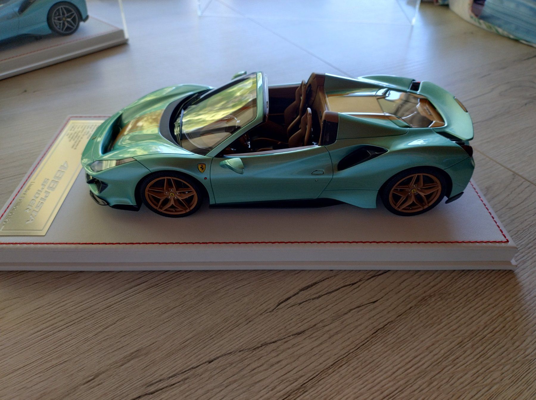 Ferrari Modellini d'auto: Ferrari 1/18 – Nuovo e nell'imballaggio originale da Ostermundigen venduto da nikcal 1