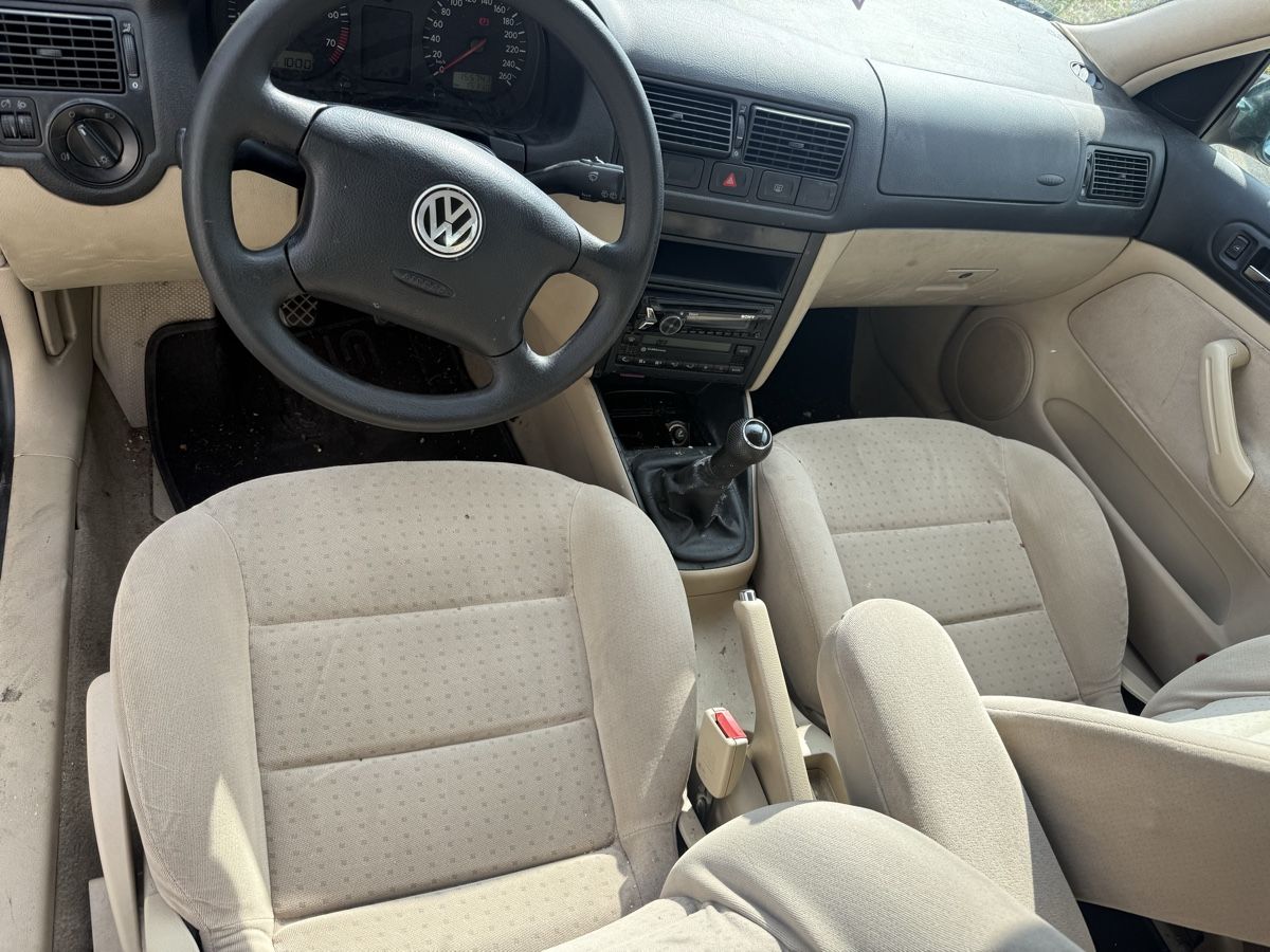 VW Autos: VW Golf – D'occasion à Niederbipp par baggerch 6