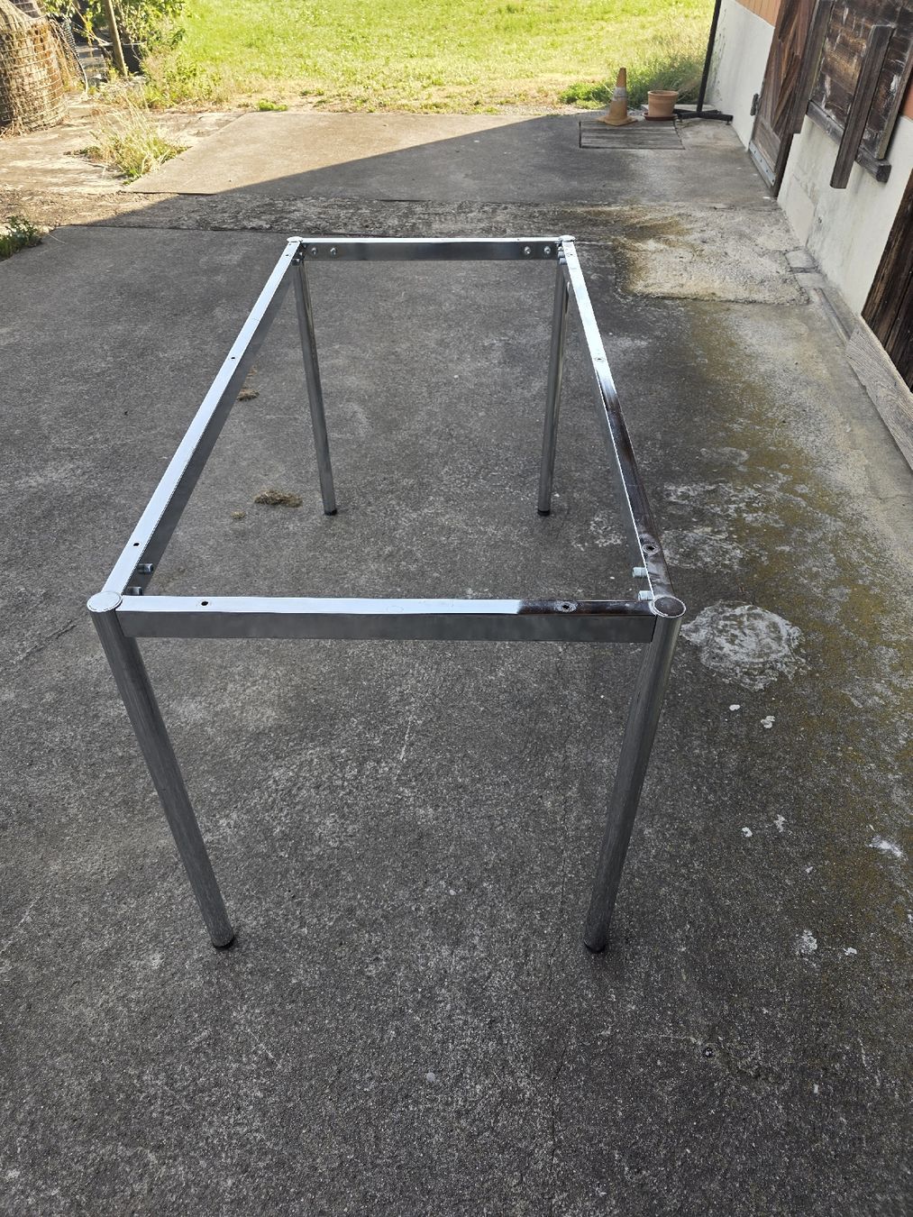 Tavoli: Tisch 130x65x75 – Usato da Rüti ZH venduto da Madeira14 2