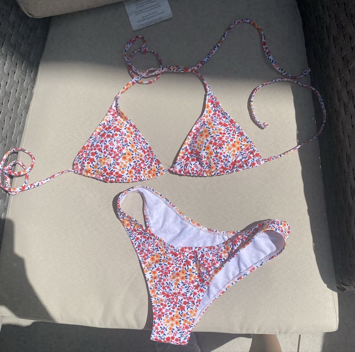 Costumi da bagno & Bikini: Bikini 2 pièces à fleurs – Nuovo (secondo la descrizione) da St-Légier venduto da lea_6k5s 4