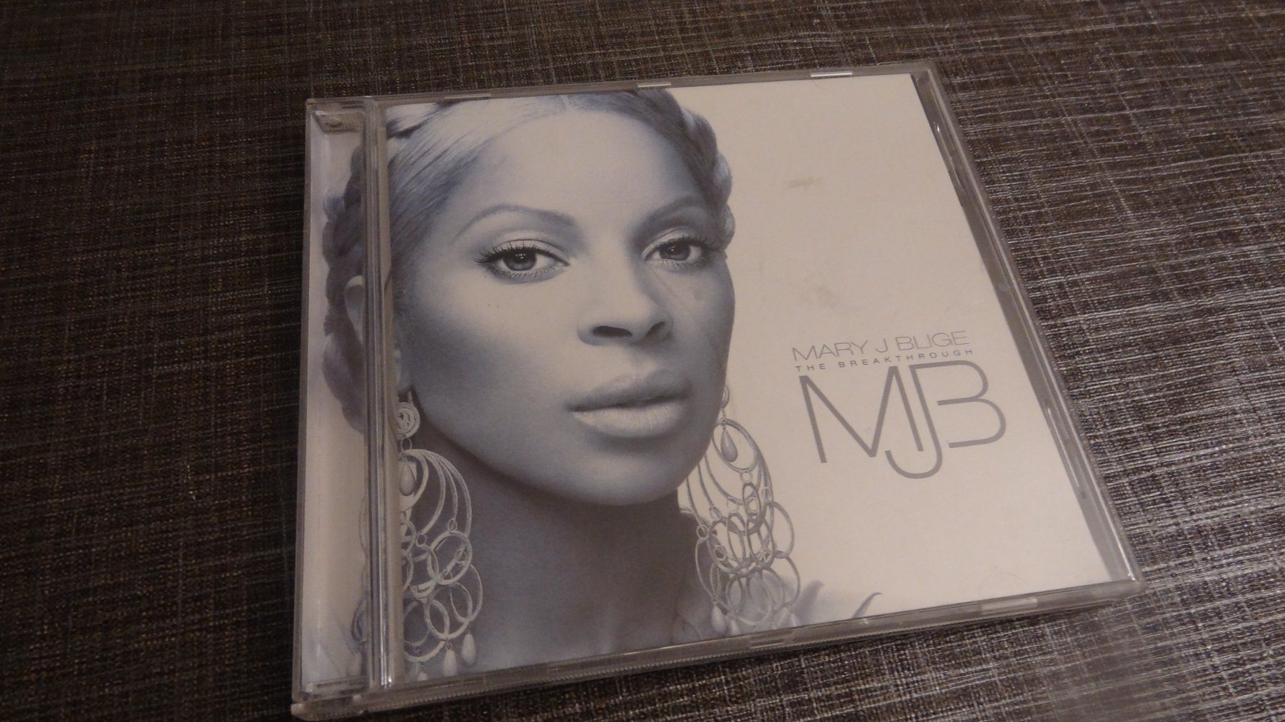 CD: Mary J Blige - The Breakthrough CD – Usato da Olten venduto da Disc-Ausverkauf