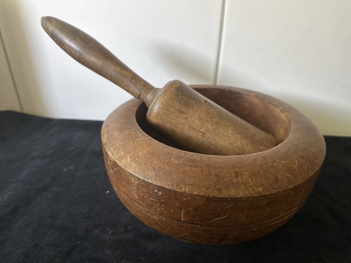 Altro per cucinare: Antiker Holz Mörser mit Stösser – Usato da Zürich venduto da Chaeffeler 1