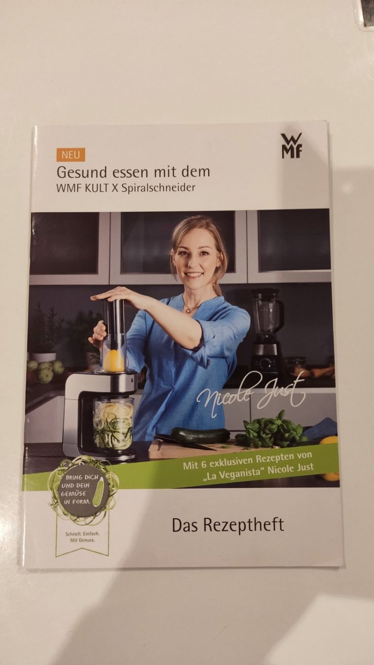WMF Elettrodomestici da cucina: WMF Spiralschneider mit 3 Einsätzen und Buch – Usato da Stalden (Sarnen) venduto da minusch015 2