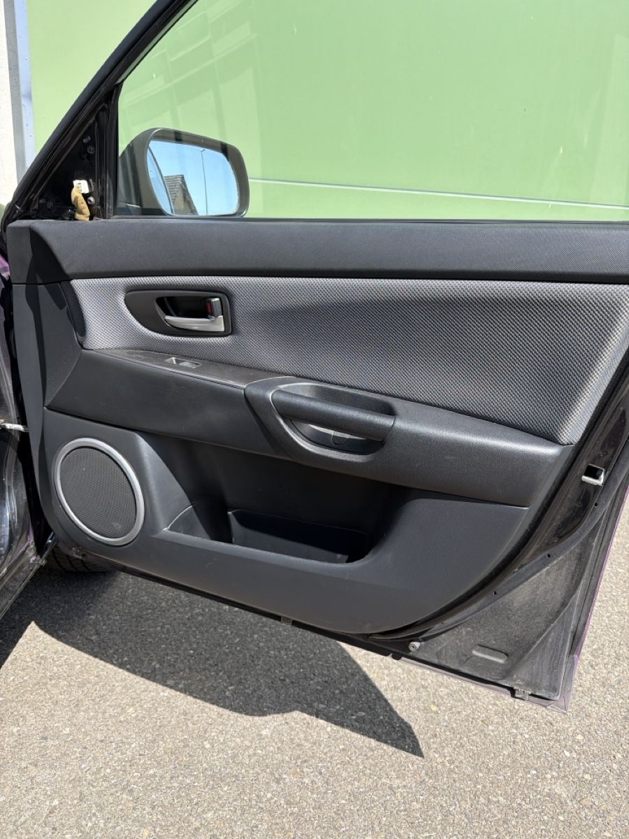 Mazda Tutti pezzi di ricambio auto: Mazda 3 mps Türverkleidung  – Usato da Gossau SG venduto da ds40