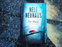 Im Wald von Nele Neuhaus