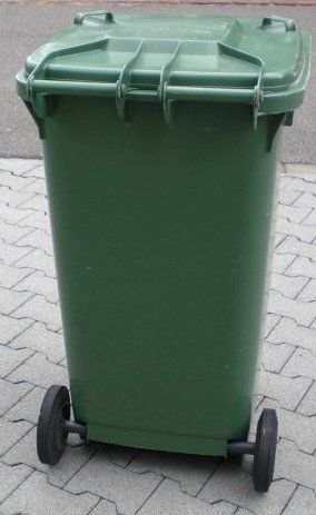 Autres articles bureau & commerces: 240 Liter Grüncontainer – D'occasion à Künten par Baxbani01 2