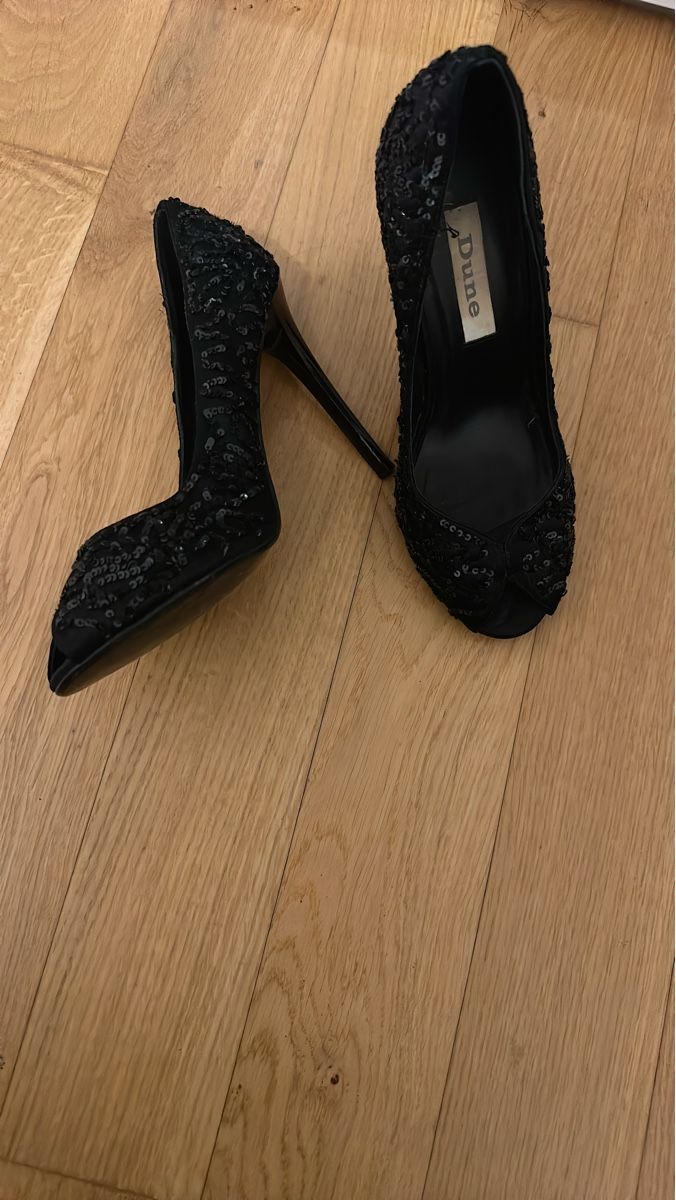 Dune London Scarpe da donna: Elegant Black Sequin Dune Heels, Size 5 – Usato da Bouveret venduto da dou_g8q7