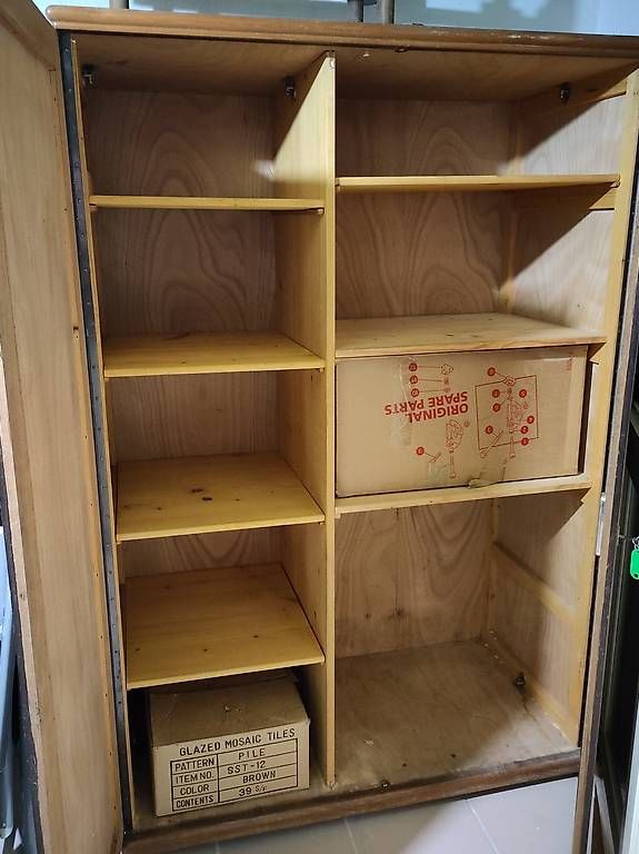 Armoires: Armoire – D'occasion à Yverdon-les-Bains par stephanie.kaelin 1