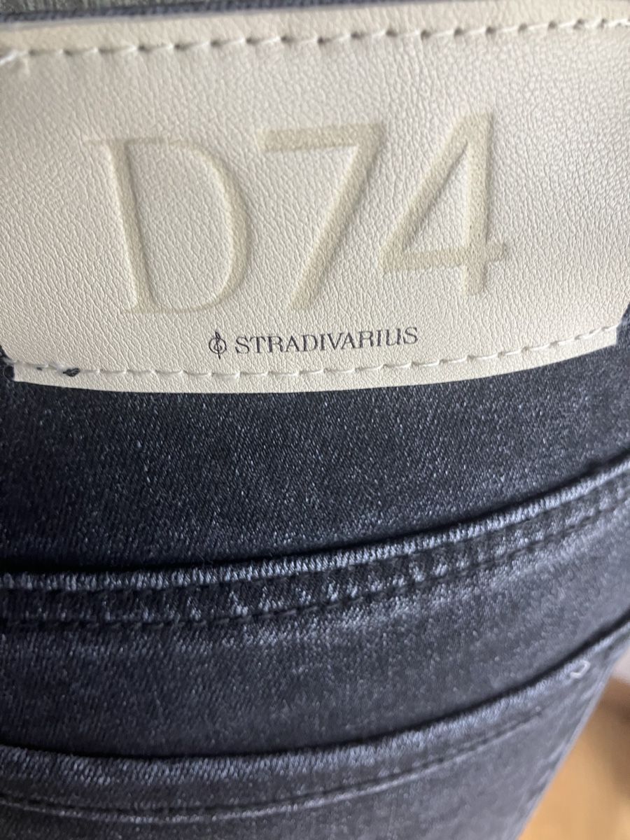 Stradivarius Jeans: Stradivarius Jeans, Schwarz, Grösse 40 – Usato da Bern venduto da and_d5mk 3